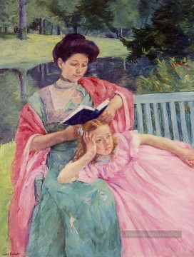 Mary Cassatt œuvres - Auguste Lisant à sa fille mères des enfants Mary Cassatt